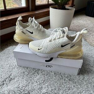 Nike Air Max 270